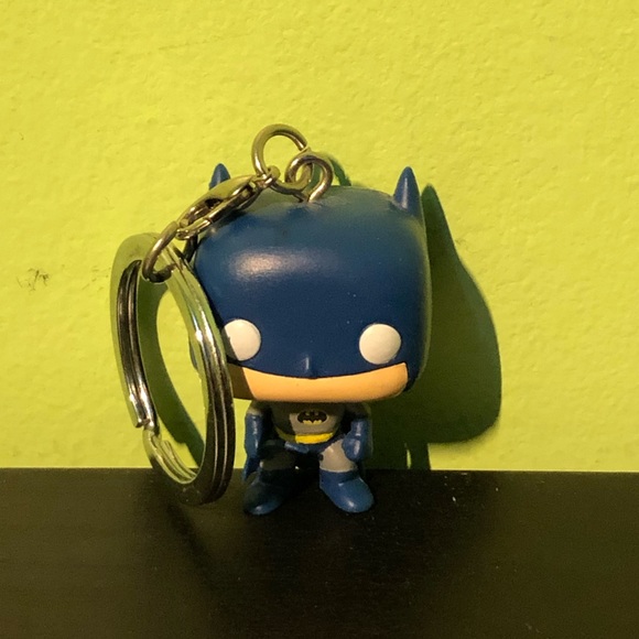 🦇 [4/$25] FUNKO POCKET POP! BATMAN BLUE KEYRING KEYCHAIN FIGURE COLLECTIBLE 🦇 - Picture 2 of 4